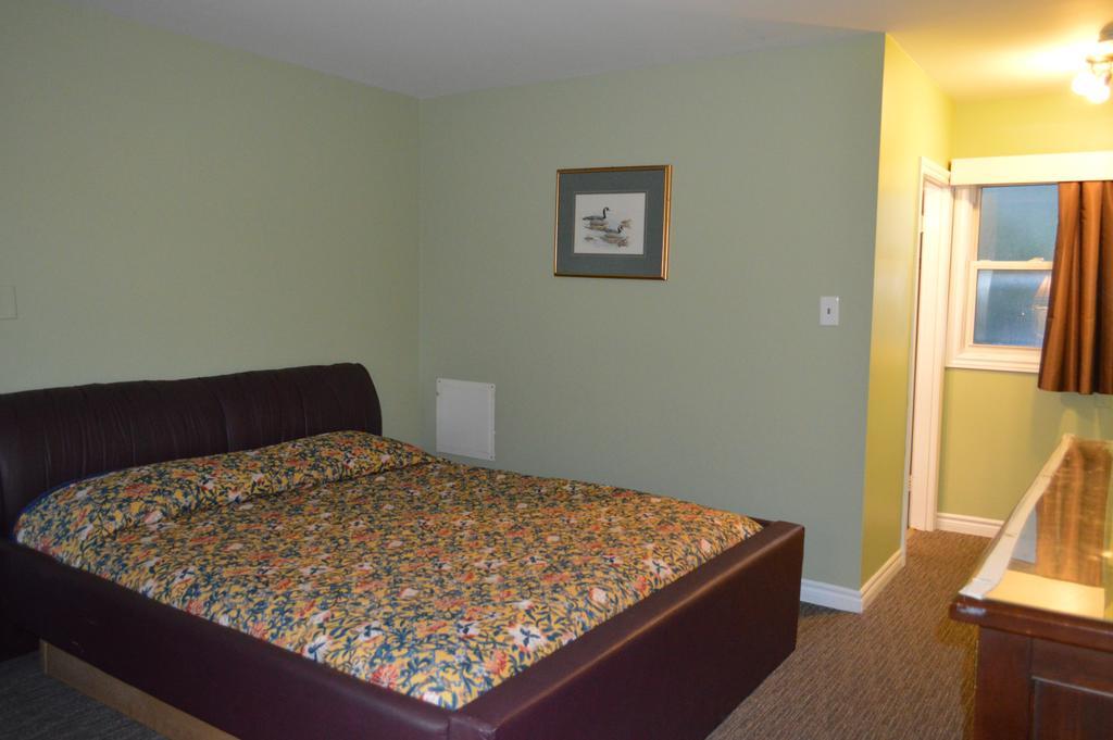 Kitchener Motel Ngoại thất bức ảnh