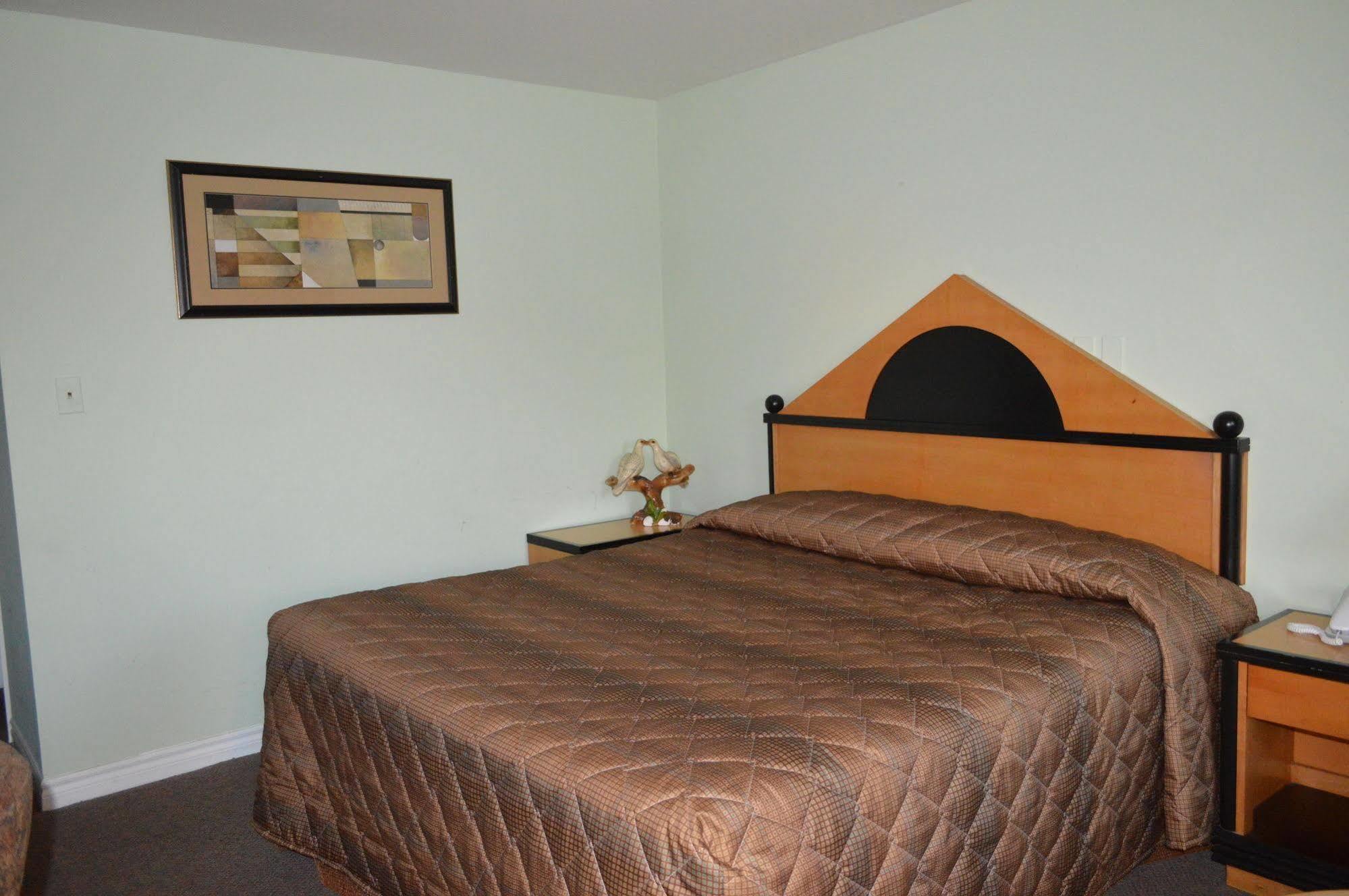 Kitchener Motel Ngoại thất bức ảnh