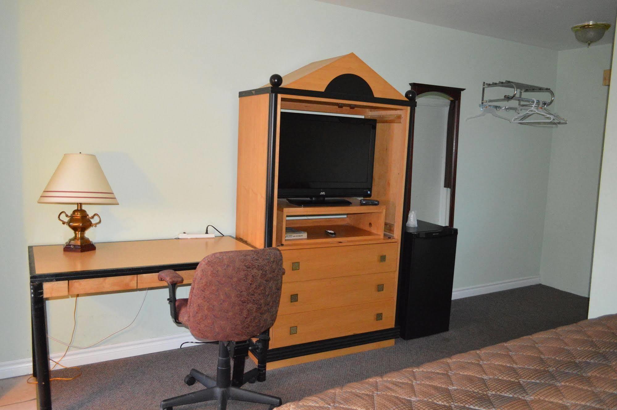Kitchener Motel Ngoại thất bức ảnh